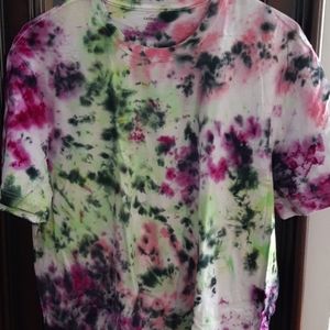 TYE DYE TSHIRT